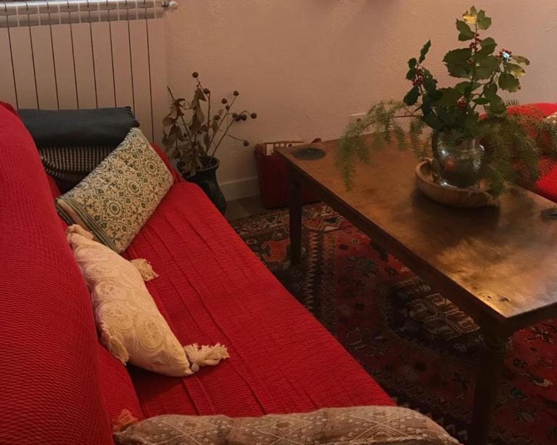 Aurora 2-Bed Cottage - Sleeps 4 - Montseny Park Арбусьес Экстерьер фото