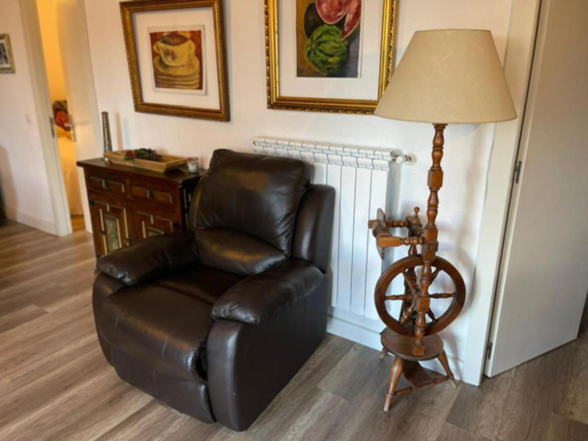 Aurora 2-Bed Cottage - Sleeps 4 - Montseny Park Арбусьес Экстерьер фото