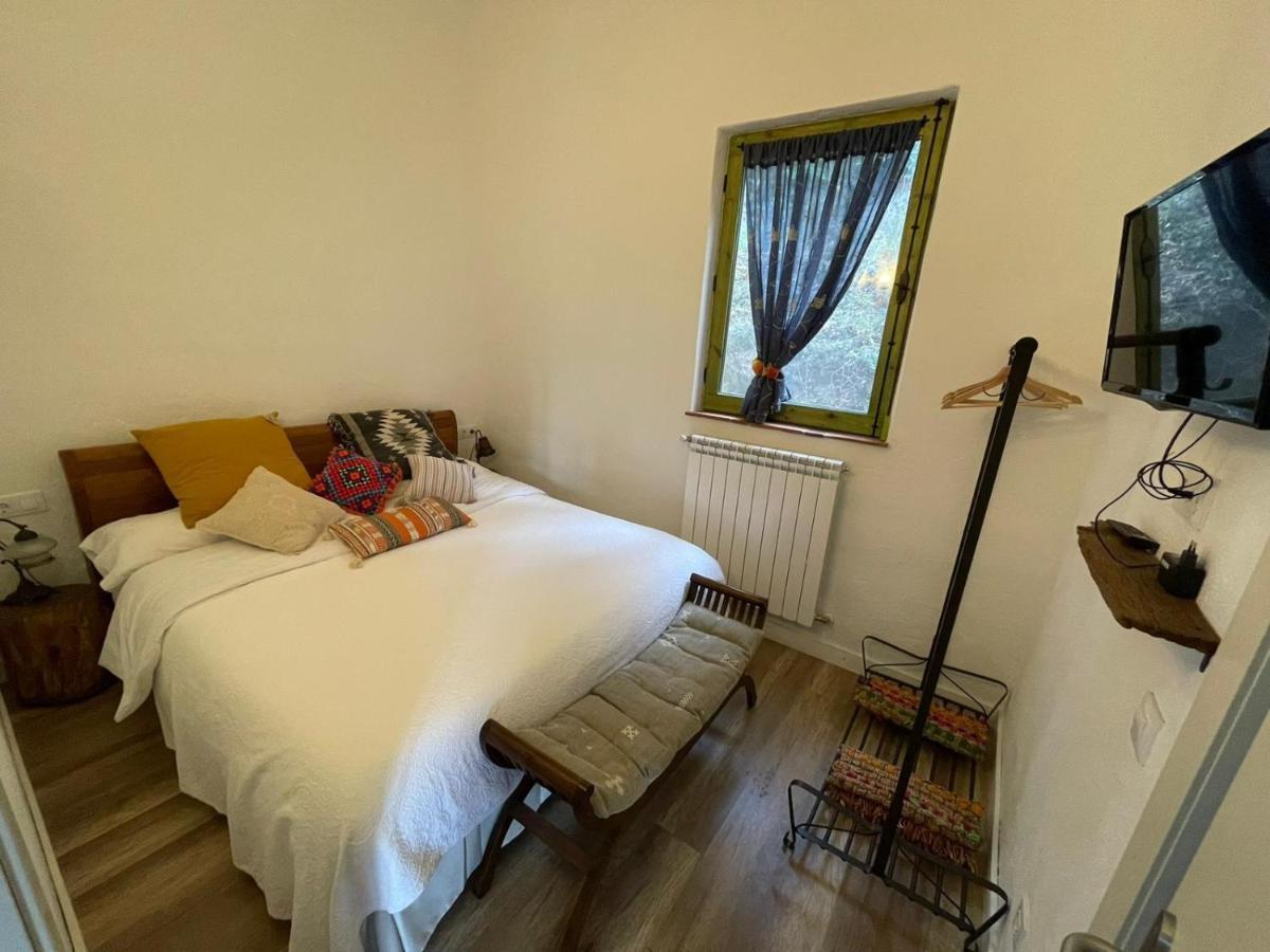 Aurora 2-Bed Cottage - Sleeps 4 - Montseny Park Арбусьес Экстерьер фото